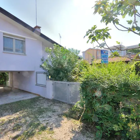 Lilla Limone Apartment Bibione